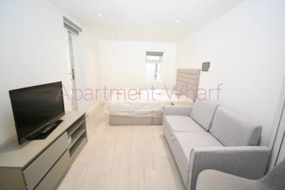 whole premises  apartment to rent in Stratford
