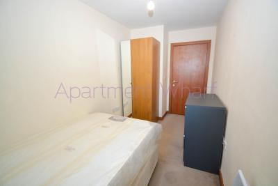 Double Room - Single use room to rent in Canary Wharf