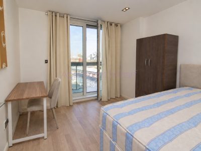 Double Room - Single use room to rent in Canary Wharf