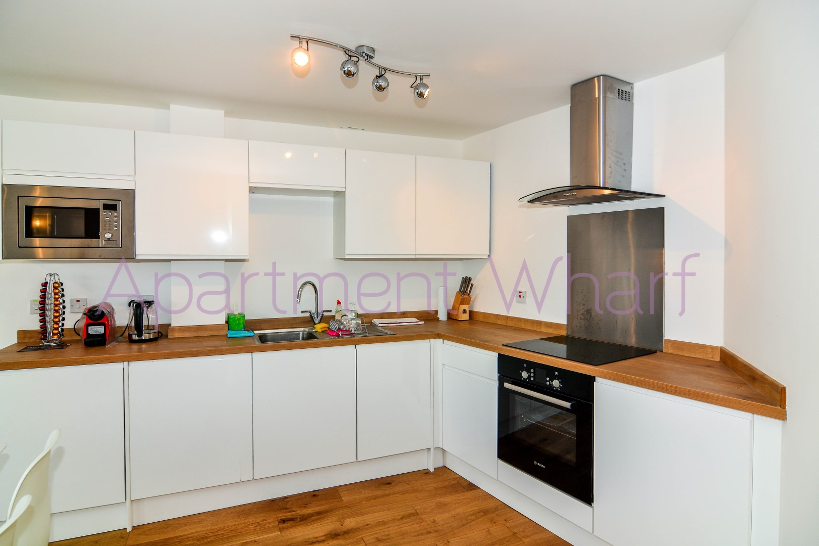 whole premises photo 15