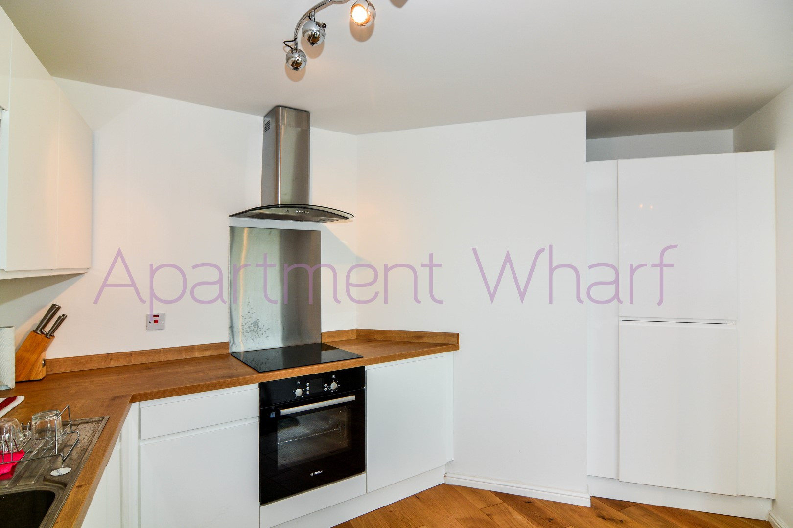 whole premises photo 14
