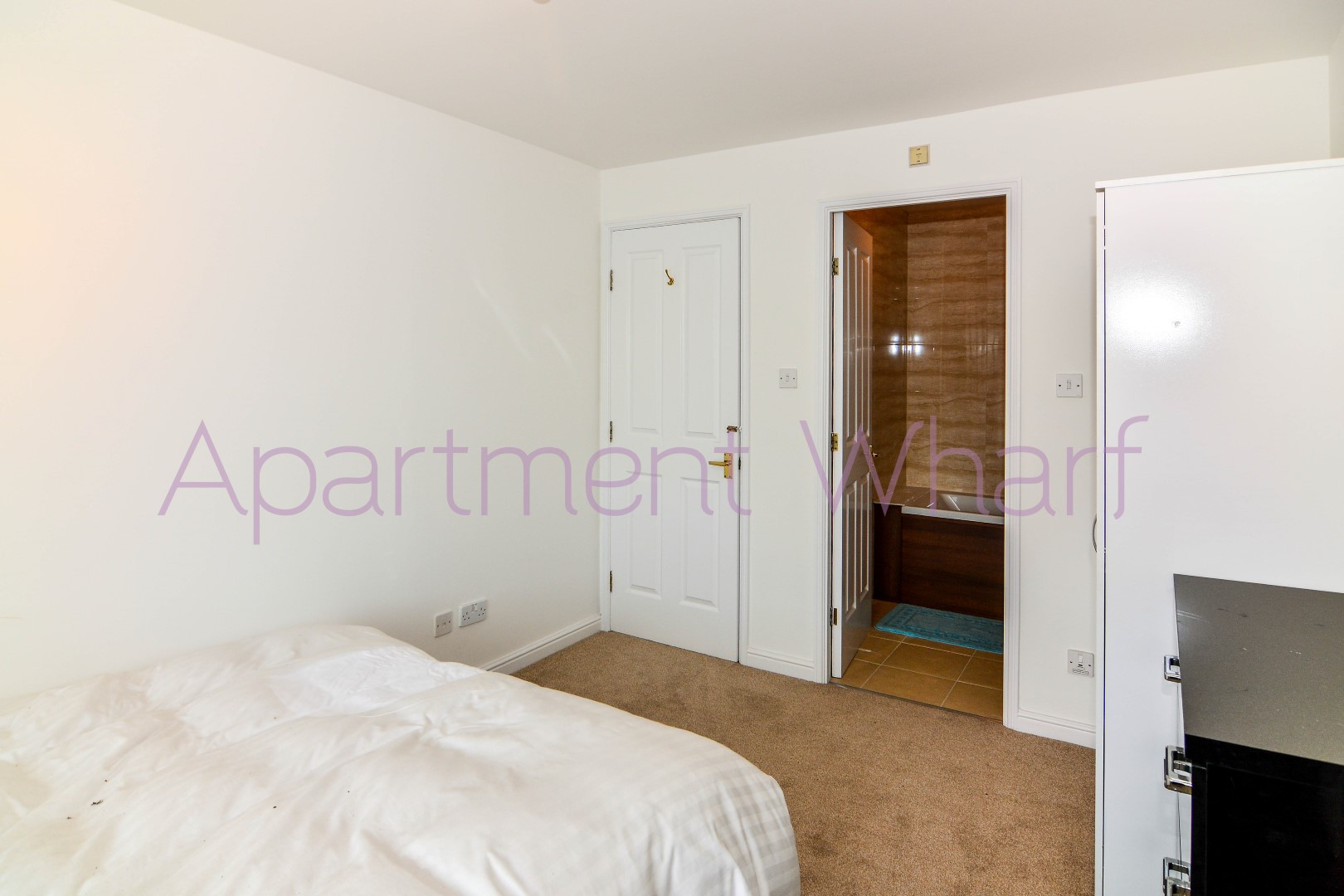 whole premises photo 10