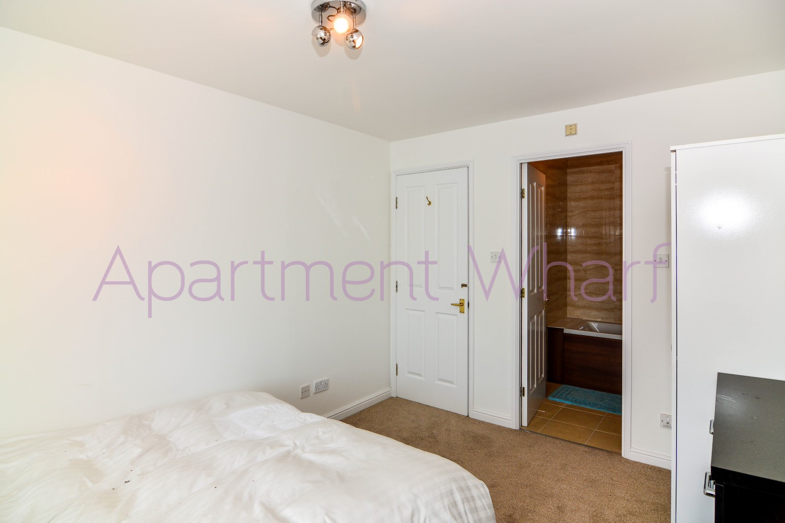 whole premises photo 9