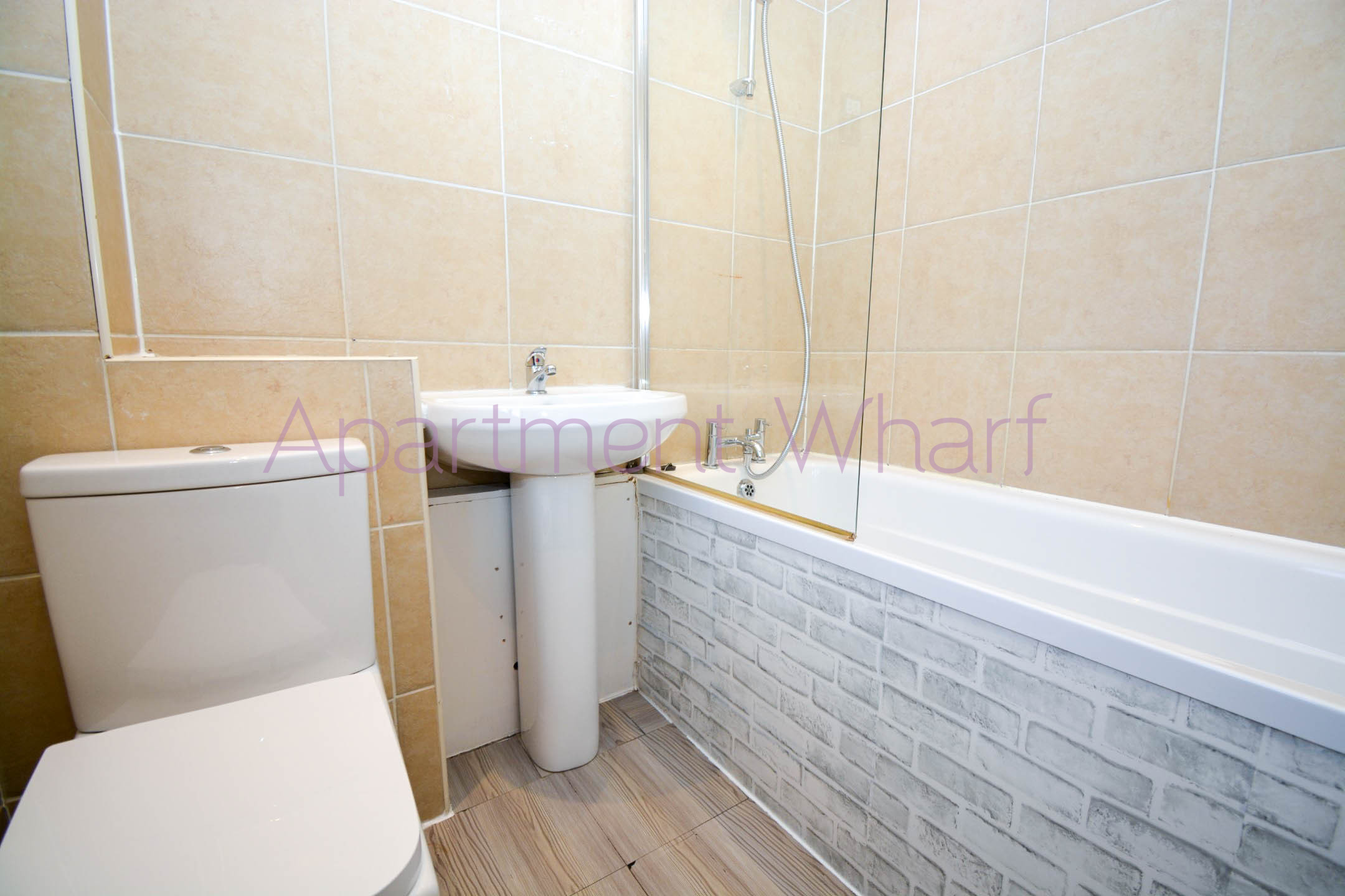 whole premises photo 22