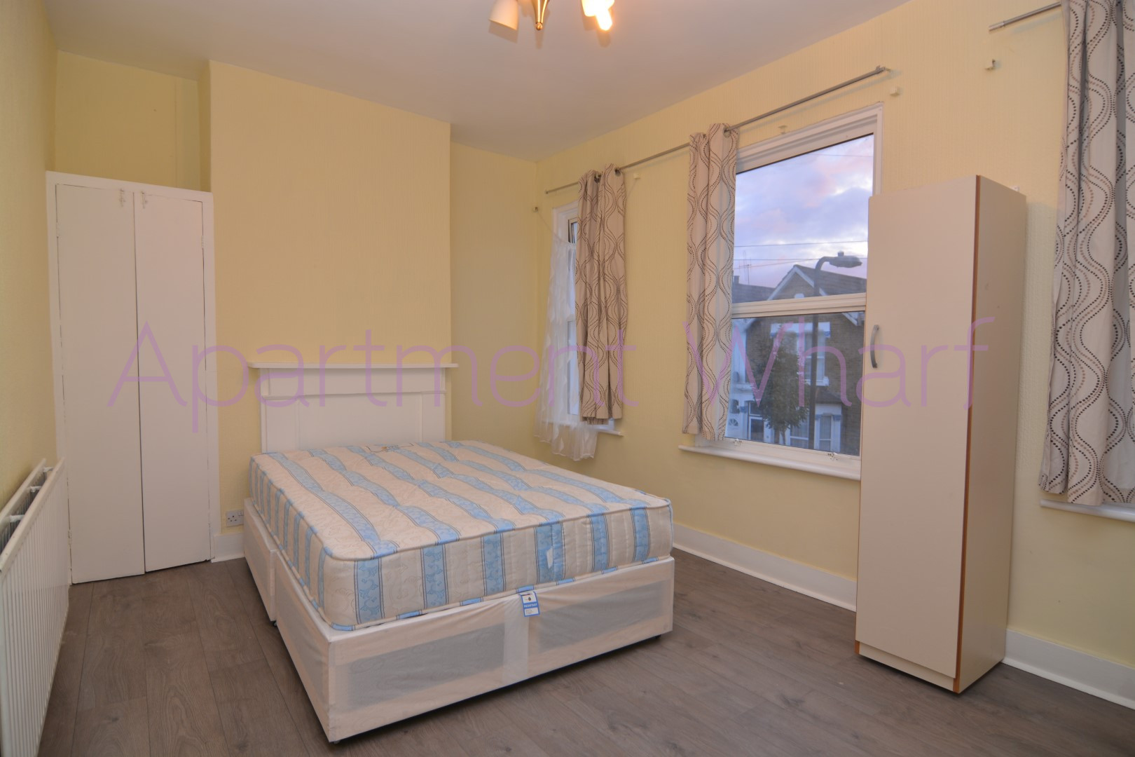 ApartmentWharf Double Room Single use, Elizabeth Road