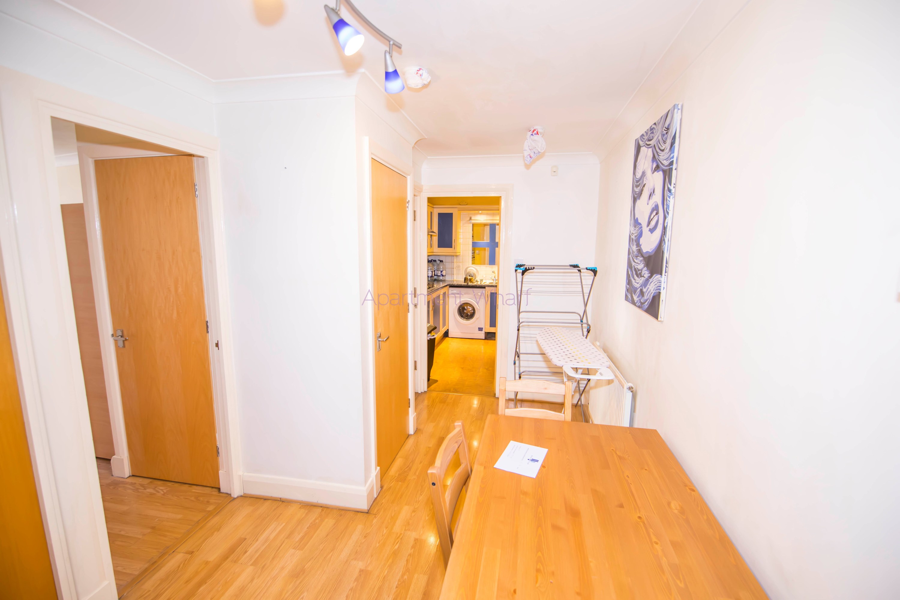 Apartment photo 8