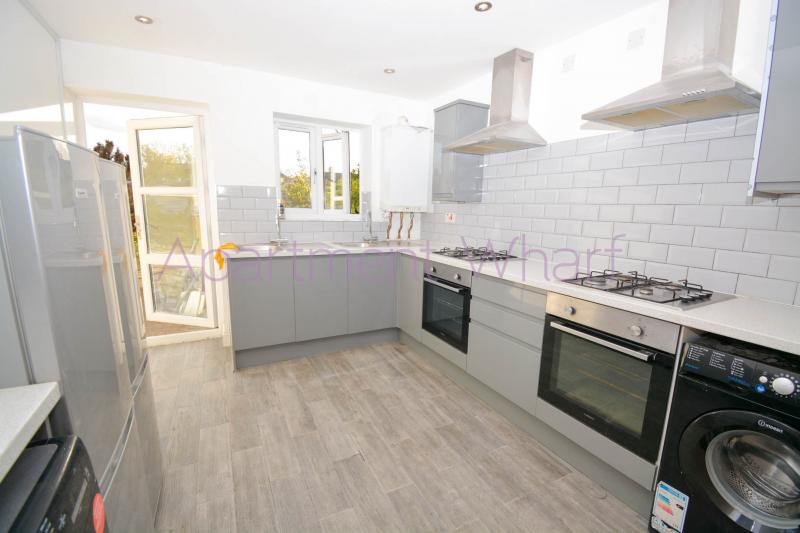 En-suite double room - single use