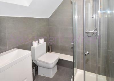 Ensuite double room photo 3