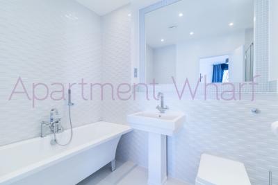 En-suite double room - single use photo 8