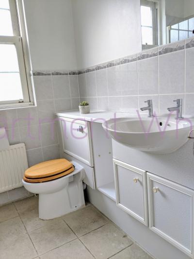 Ensuite double room photo 3