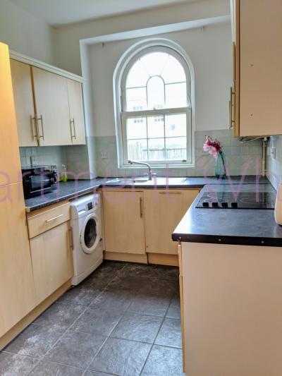 Ensuite double room photo 5