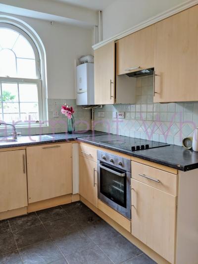 Ensuite double room photo 6