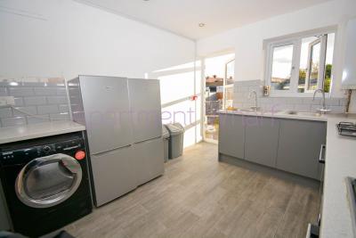 En-suite double room - single use photo 5