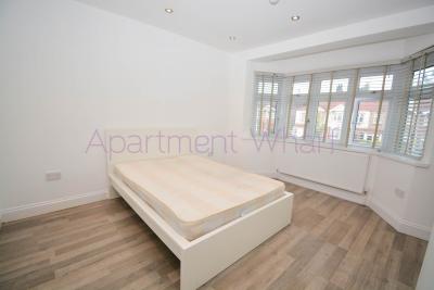 En-suite double room - single use photo 3