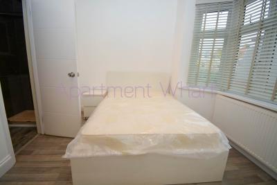 En-suite double room - single use photo 2