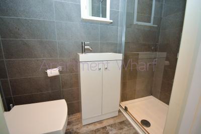 En-suite double room - single use photo 4