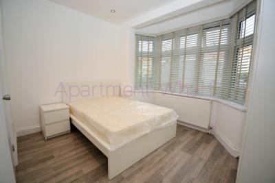 En-suite double room - single use photo 1