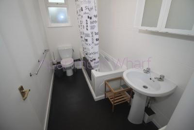 Double room photo 6