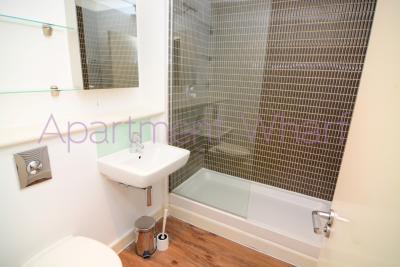 Ensuite double room photo 3