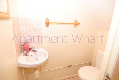 Ensuite Single room photo 10
